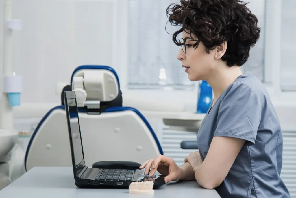Os Melhores Cursos de Gestão para Dentistas